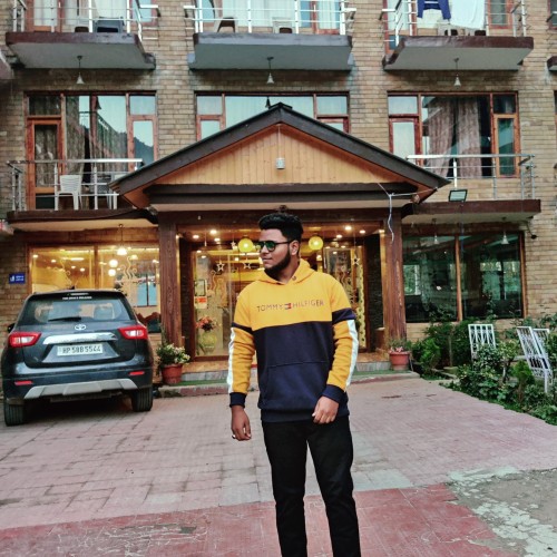 Sahil  À.