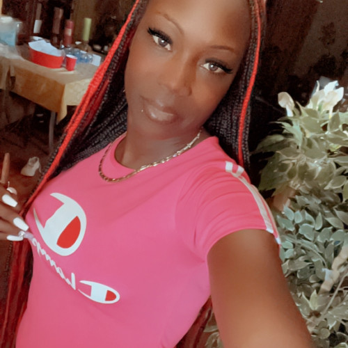 Nina  B. profile photo