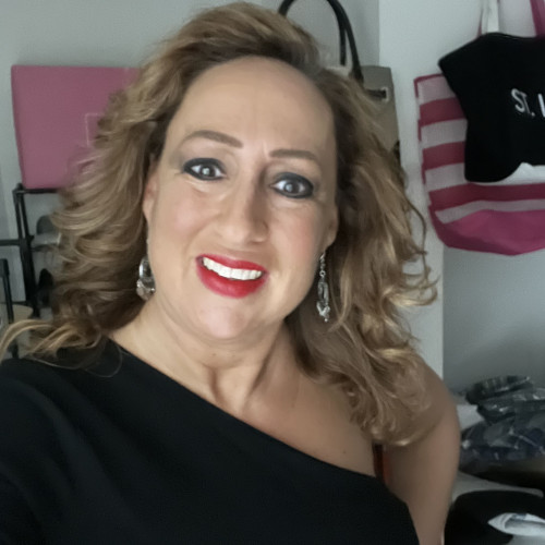 Becki M. profile photo