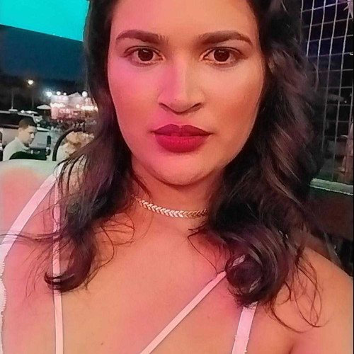 Thais C. profile photo