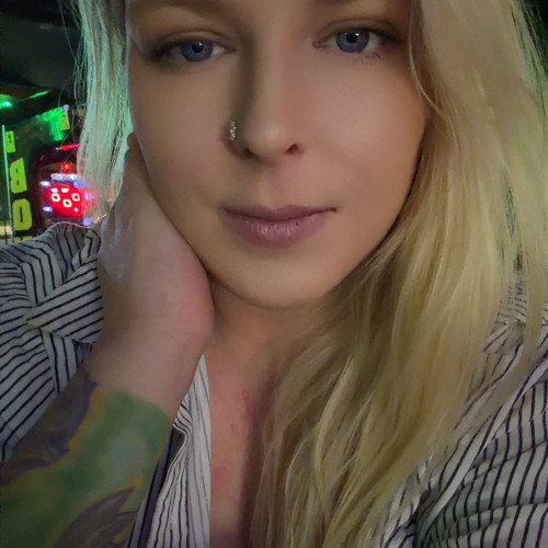 ivory E. profile photo