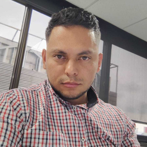 Arturo V.