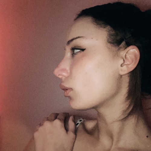 Dita V. profile photo