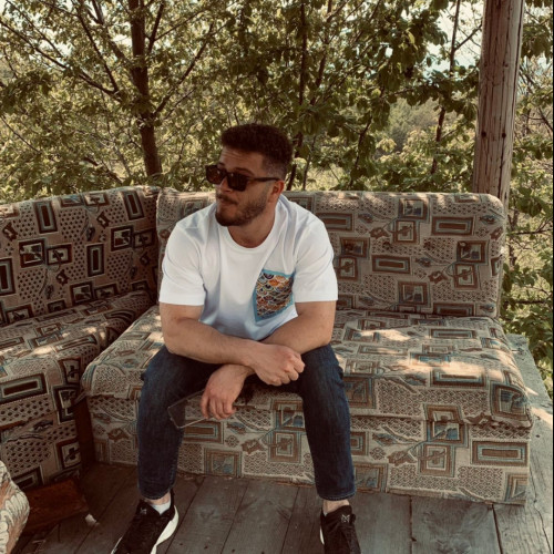 Ideal M. profile photo