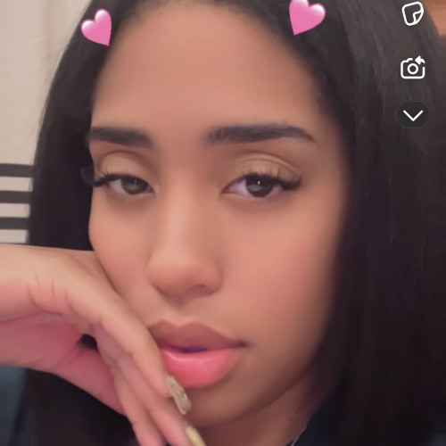 Chyna W. profile photo