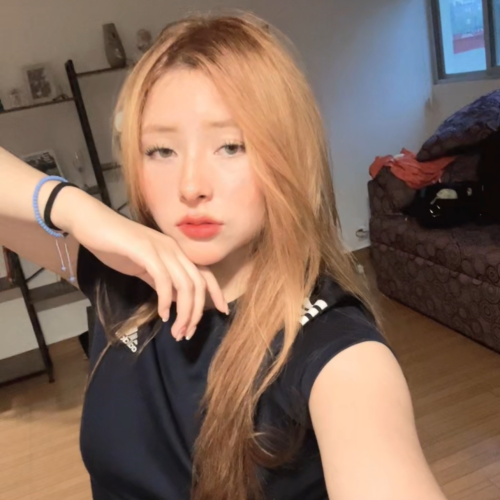 Claudia V. profile photo