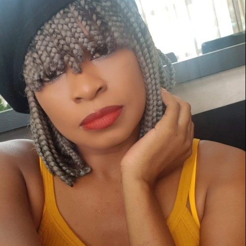 Mosyline  R. profile photo