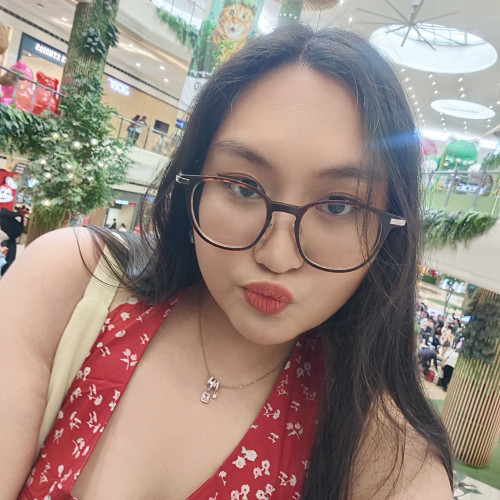 Trix M. profile photo