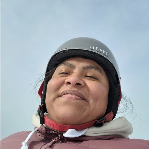 Dianeli M.