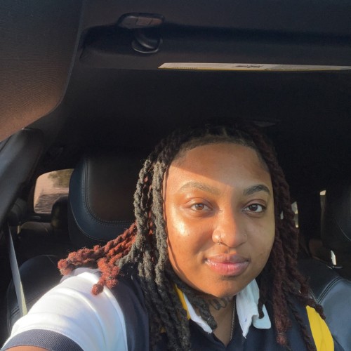 Dee C. profile photo