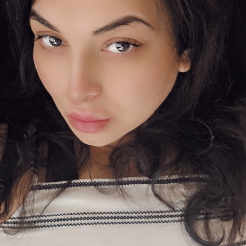Bella T. profile photo