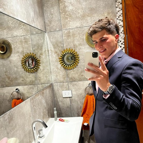 Ezequiel D.