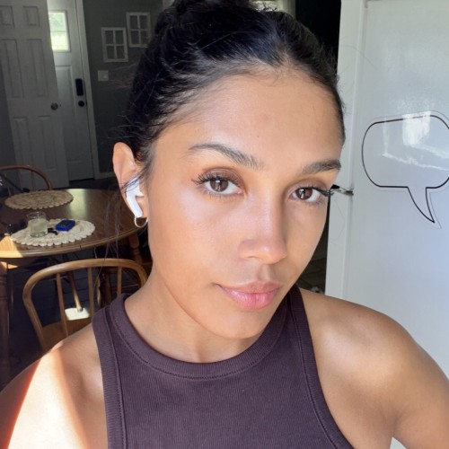 Carlie L. profile photo