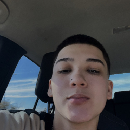 Dee  R. profile photo