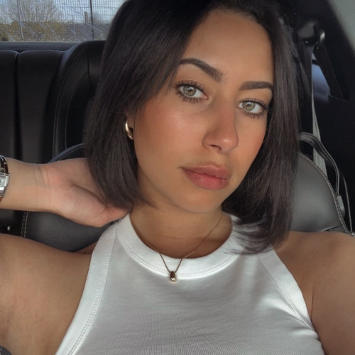 Naleya L.