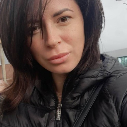 Mirela  E.