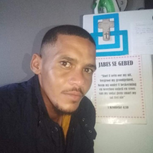 Arnold  E. profile photo