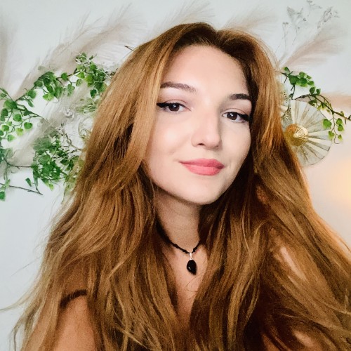 Madalina N. profile photo