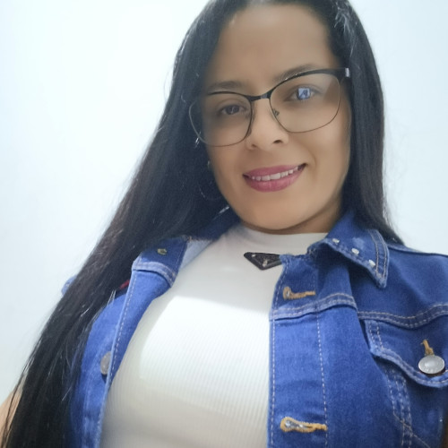 milena r. profile photo