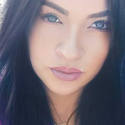 Luciana C.