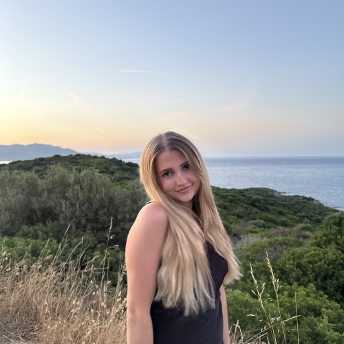 Laura G. profile photo