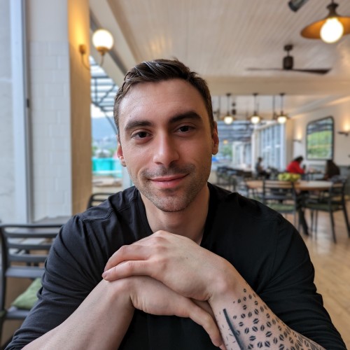 Gio T.