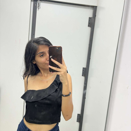 divyanshi D. profile photo