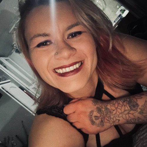Ivy W. profile photo