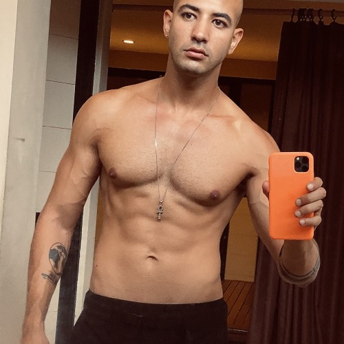 Leo G.