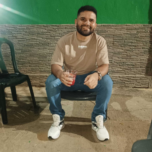 carlos c. profile photo