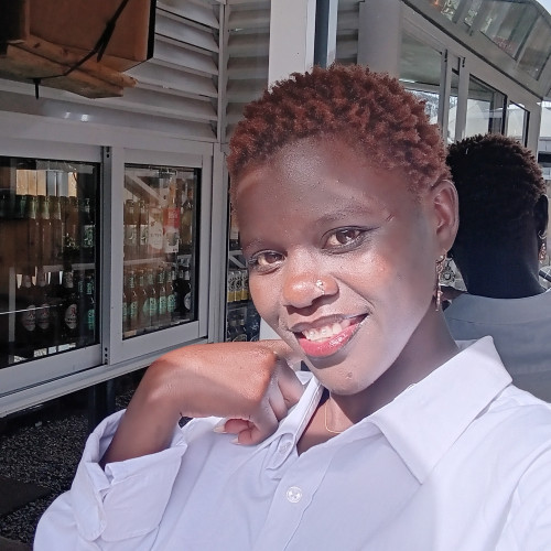 Esther N. profile photo