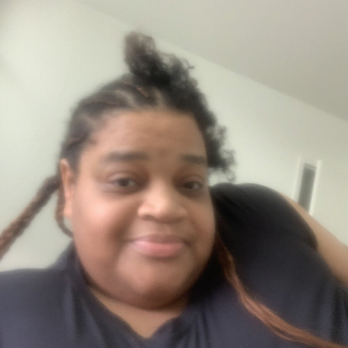 Roniqua  M. profile photo