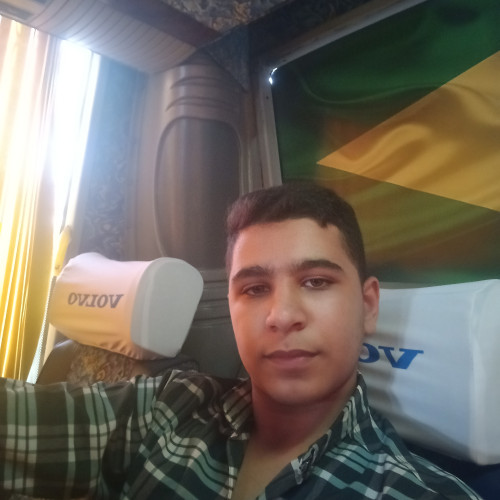 Ali  . profile photo
