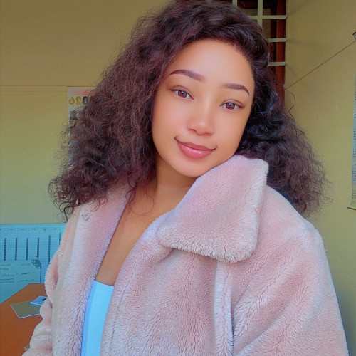 Chantal M. profile photo