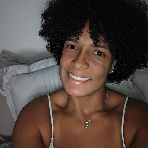 LUCIANA C.