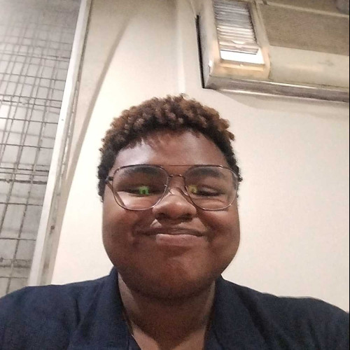 Em Em M B. profile photo