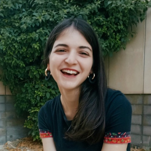 Yasmine M.