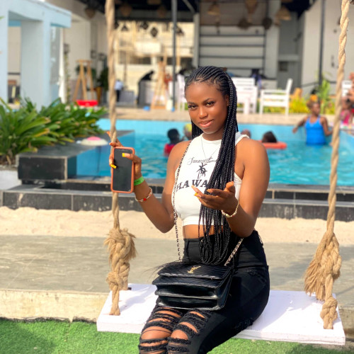 Ayomide b.