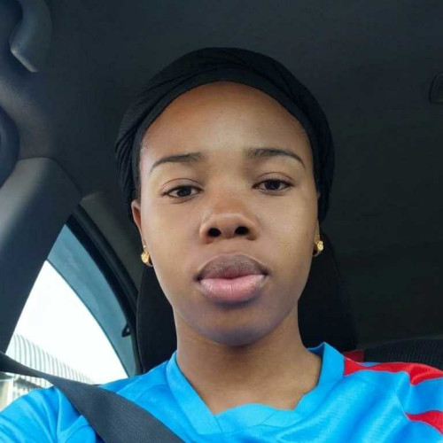 zainab m. profile photo