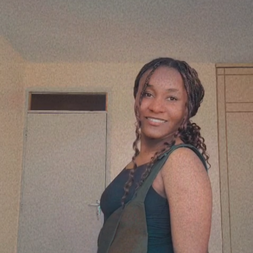 Chloe F. profile photo