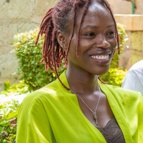 Suzi m. profile photo