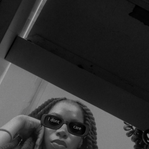 Diamond  M.