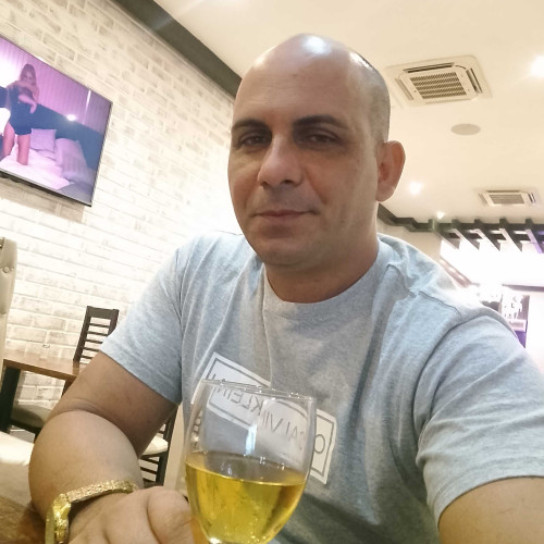 maikel p. profile photo