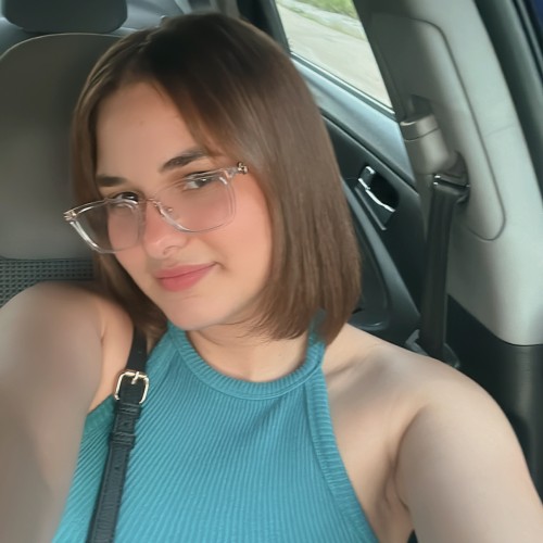 Hayla  V.