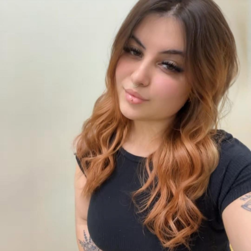 carly r. profile photo