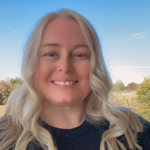 Gemma L.