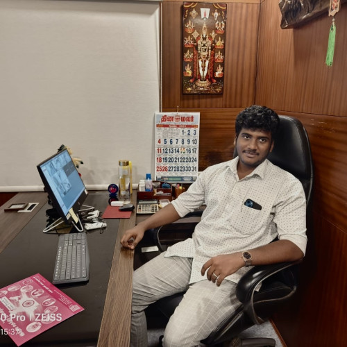 Yogi R. profile photo