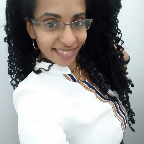 DANIELA S.