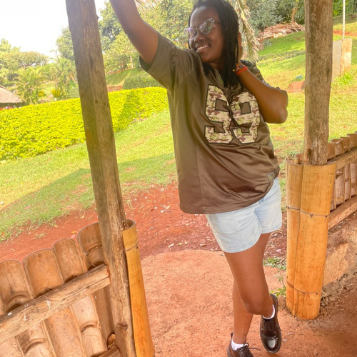 Julie O. profile photo