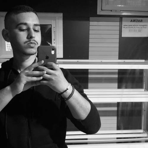 Faris E.